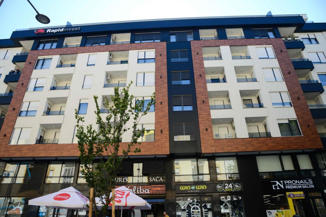 Tesla 70 Apartment With Secure Parking In The Garage Novi Sad Exteriér fotografie